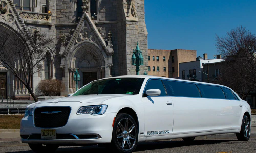/../assets/images/pages/chrysler_2.jpg