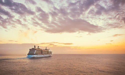 /../assets/images/pages/cruise-splash.jpg