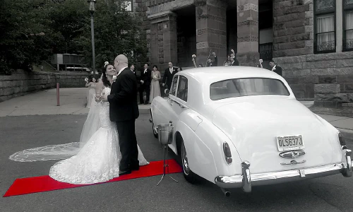/../assets/images/pages/wedding-splash.jpg